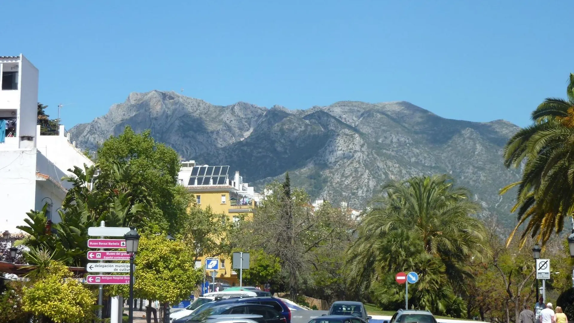 Guest house Hostal Berlin Marbella